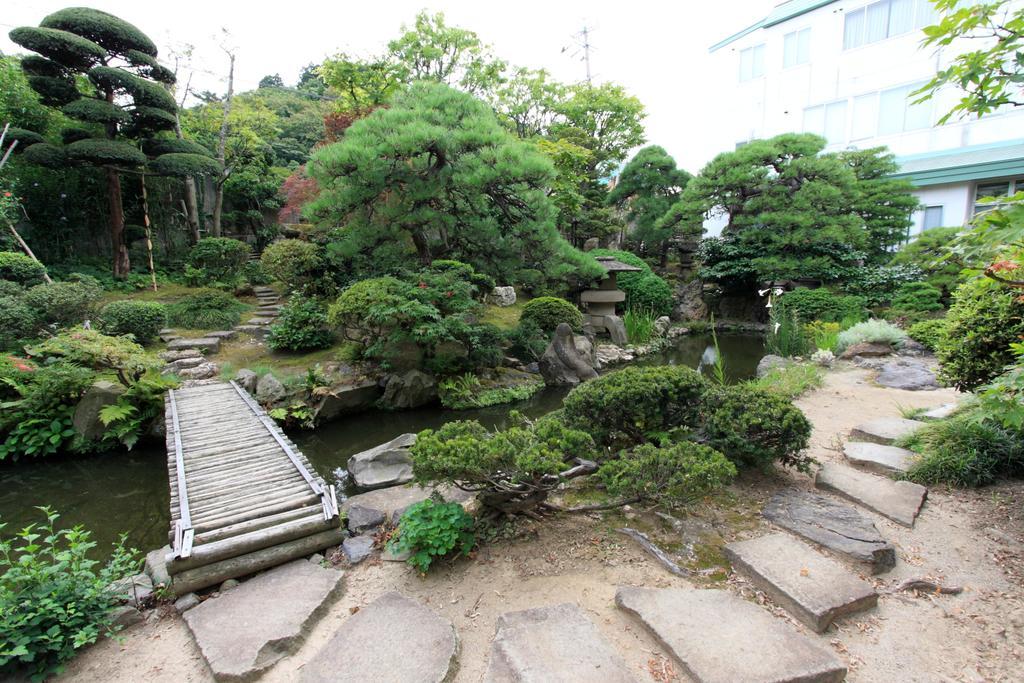 Готель Yanagi No Yu Аоморі Екстер'єр фото